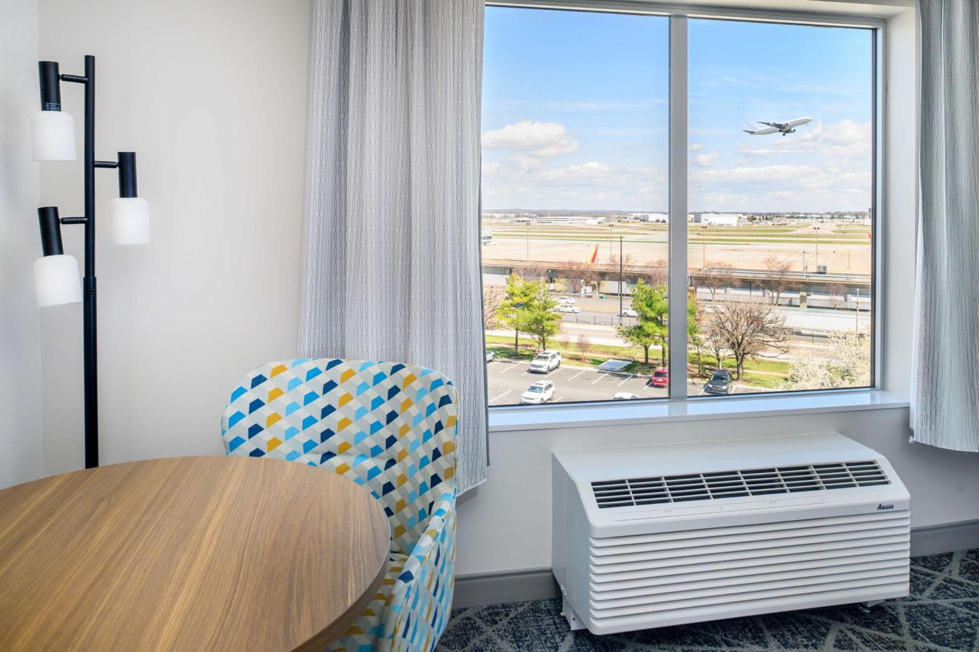 Hampton Inn By Hilton St Louis Airport Woodson Terrace Экстерьер фото
